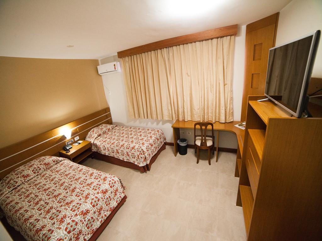 Copas Executive Hotel Cascavel  Eksteriør billede